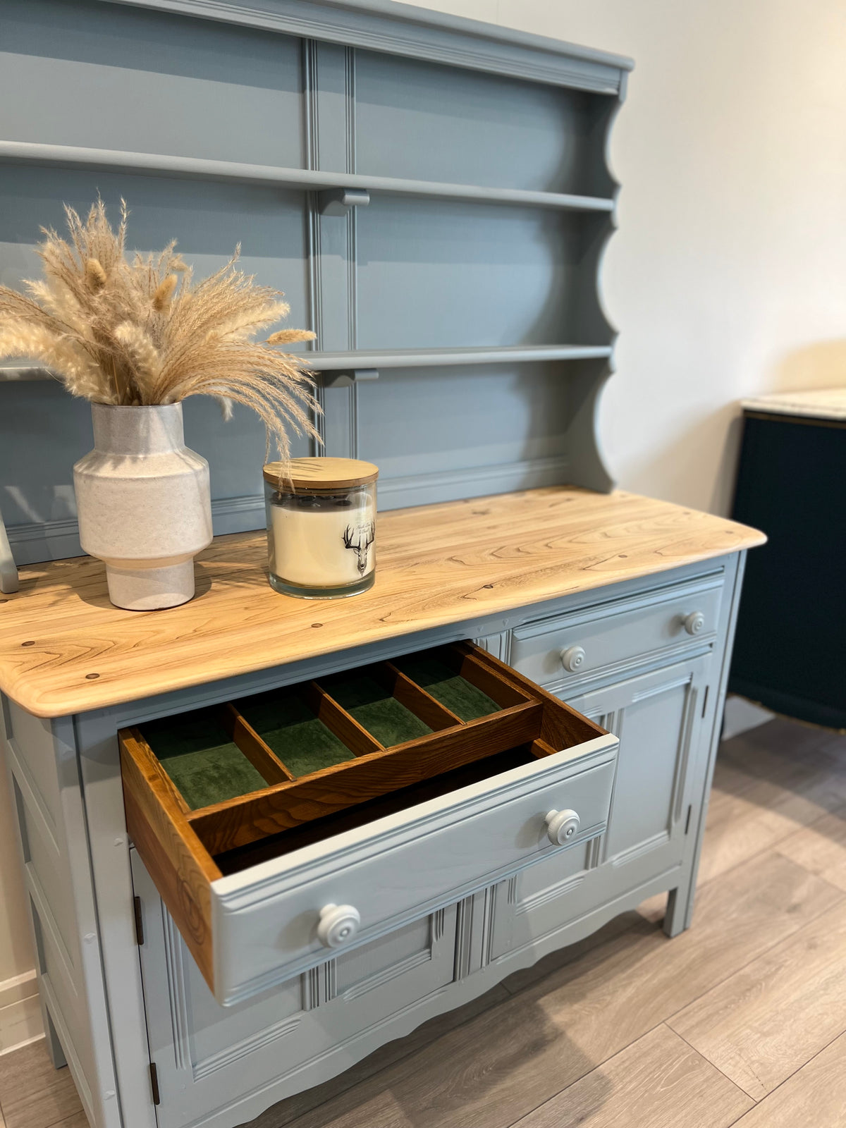 Welsh Dresser – Elegant Storage with Heritage Style
