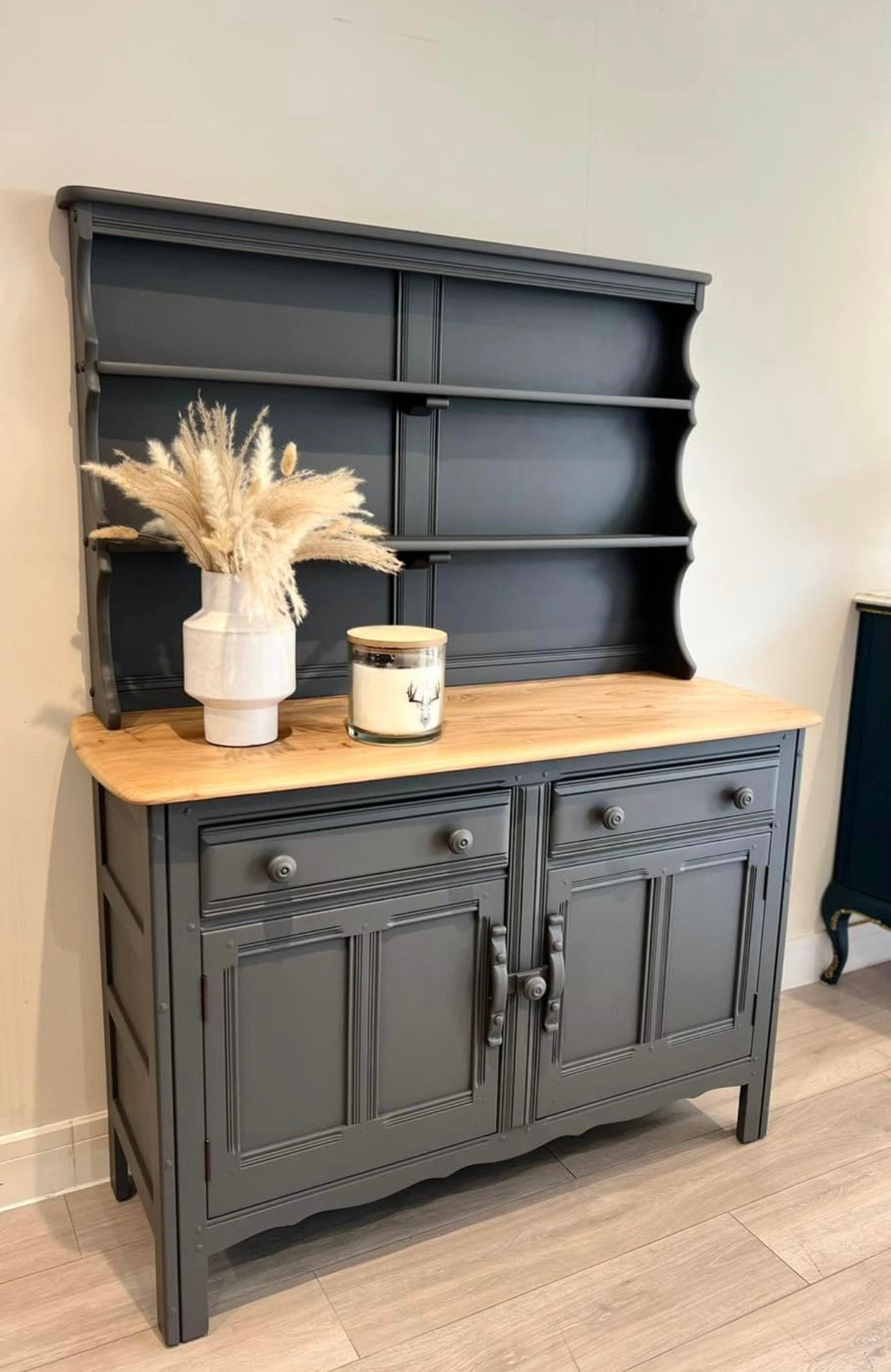 Vintage Ercol Dresser – Timeless British Craftsmanship