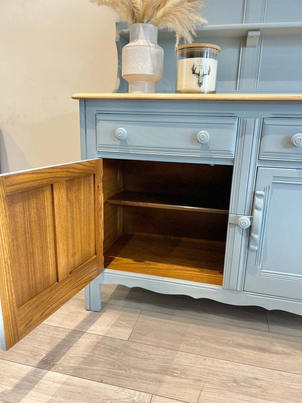 Welsh Dresser – Elegant Storage with Heritage Style