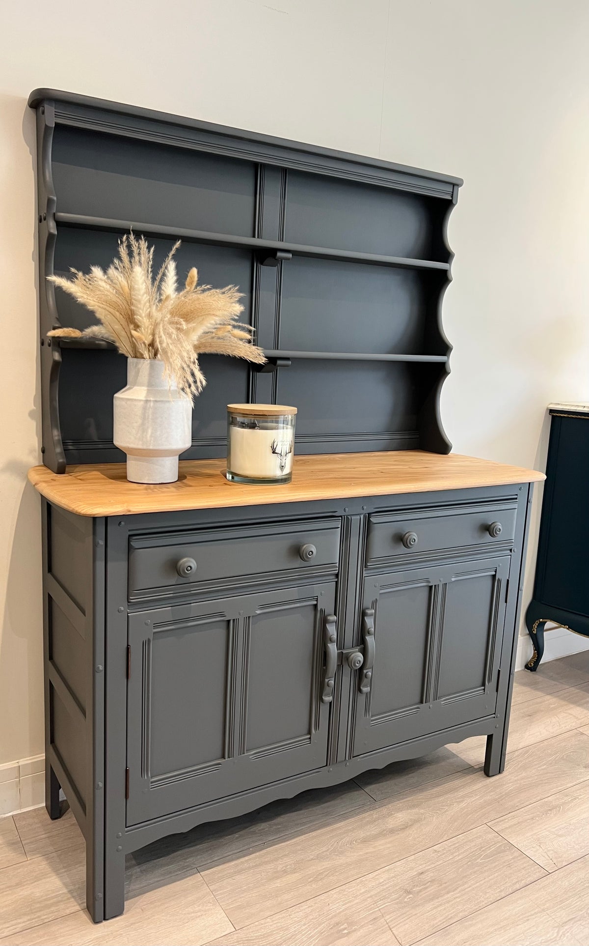 Vintage Ercol Dresser – Timeless British Craftsmanship
