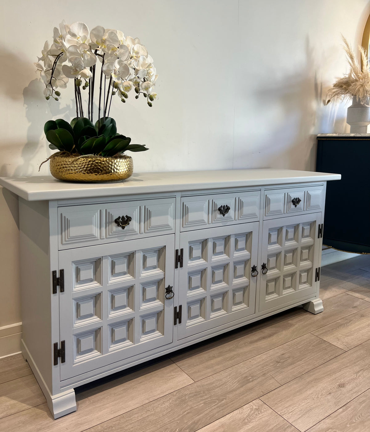 Sideboard – Classic Wood Furniture, Bespoke Handles
