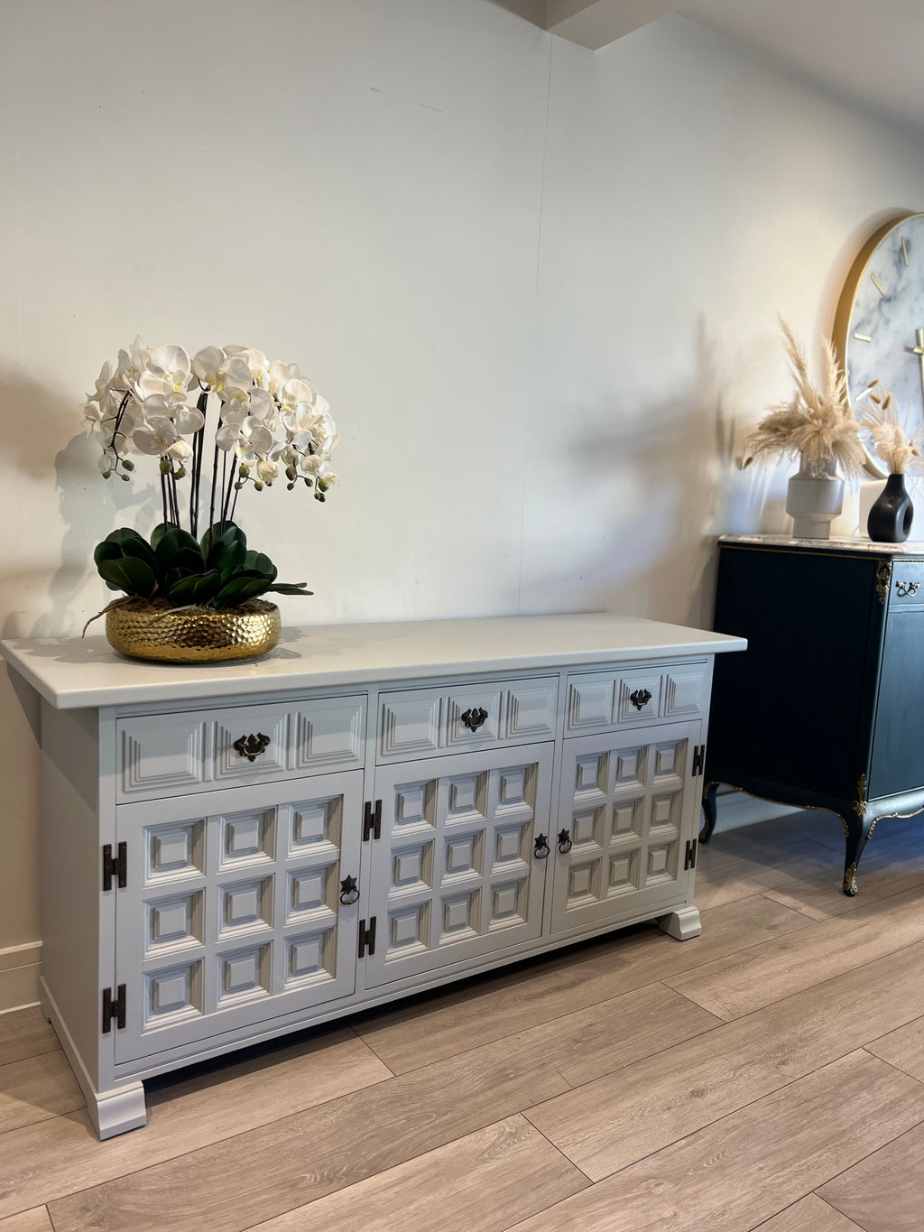 Sideboard – Classic Wood Furniture, Bespoke Handles