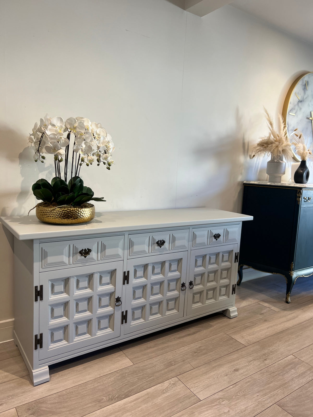 Sideboard – Classic Wood Furniture, Bespoke Handles