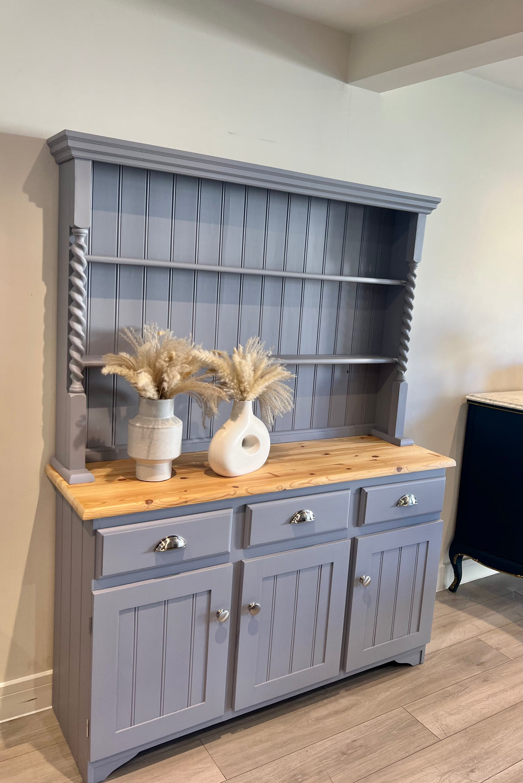 Dresser with barley twist detail