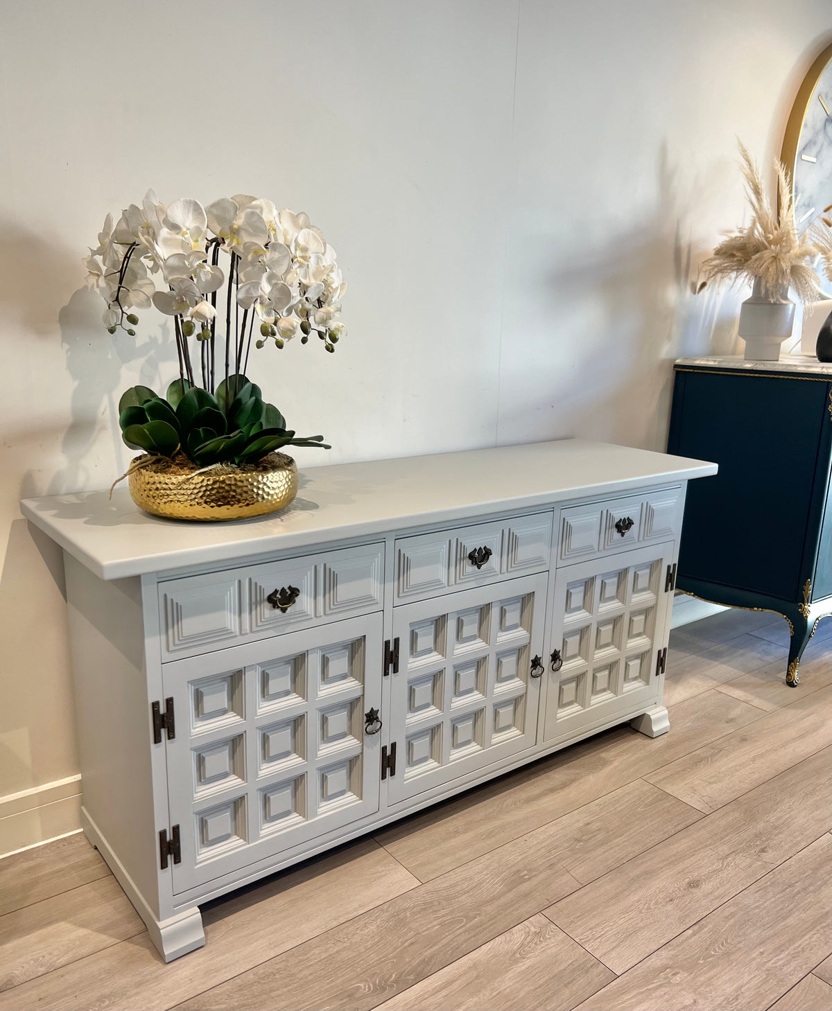 Sideboard – Classic Wood Furniture, Bespoke Handles
