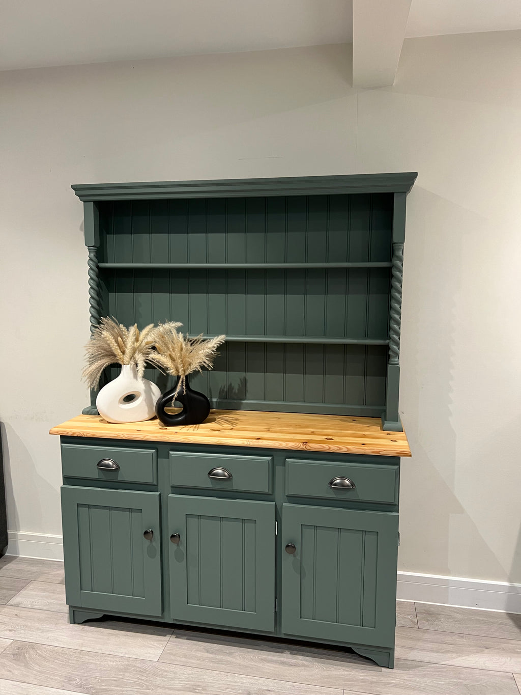 Dresser with barley twist detail